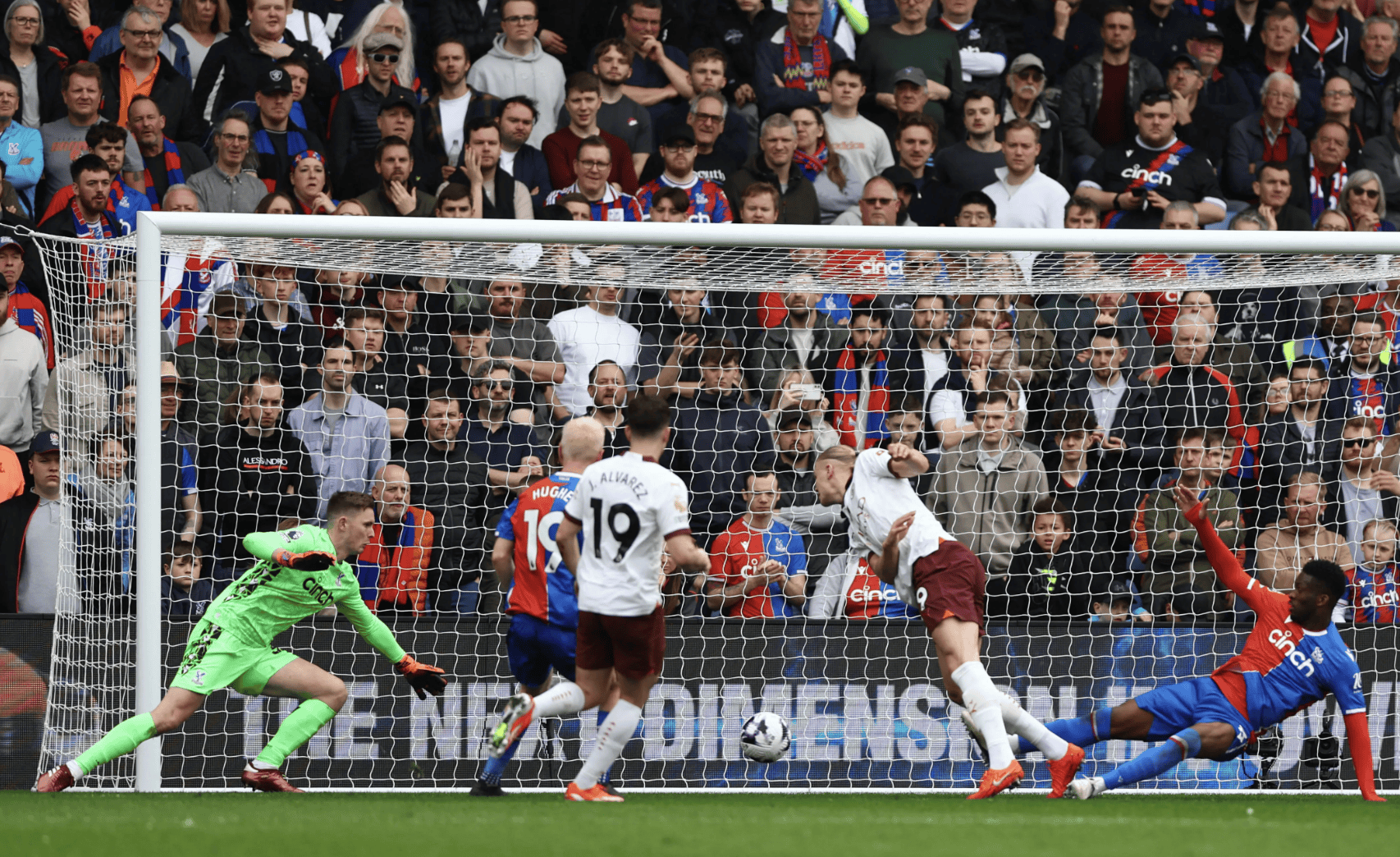 尤文图斯惊险战平曼城，遭淘汰出局的简单介绍