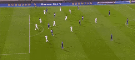 包含克罗地亚队在欧预赛中实现三连胜,稳坐榜首的词条 包含克罗地亚队在欧预赛中实现三连胜,稳坐榜首的词条