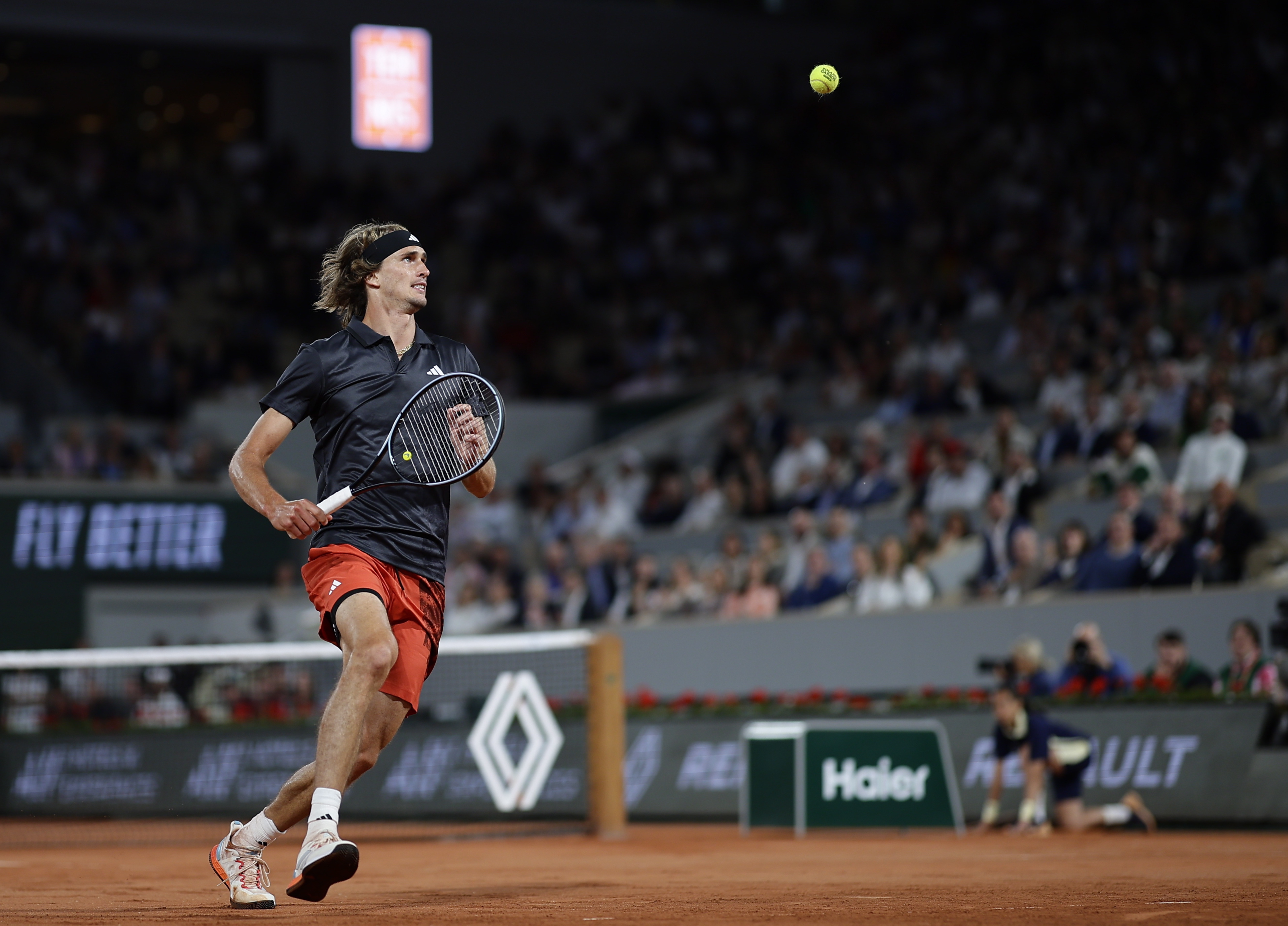 法国网球队血洗欧洲网球队,兹维列夫统治全场的简单介绍 法国网球队血洗欧洲网球队,兹维列夫统治全场的简单介绍