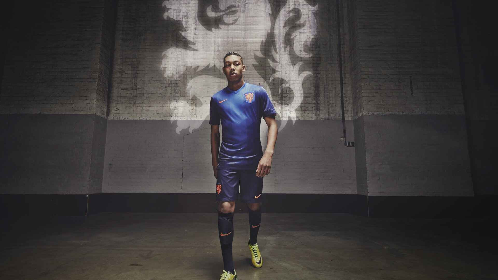 英超争冠之夜，马丁内利压力下完成爆发