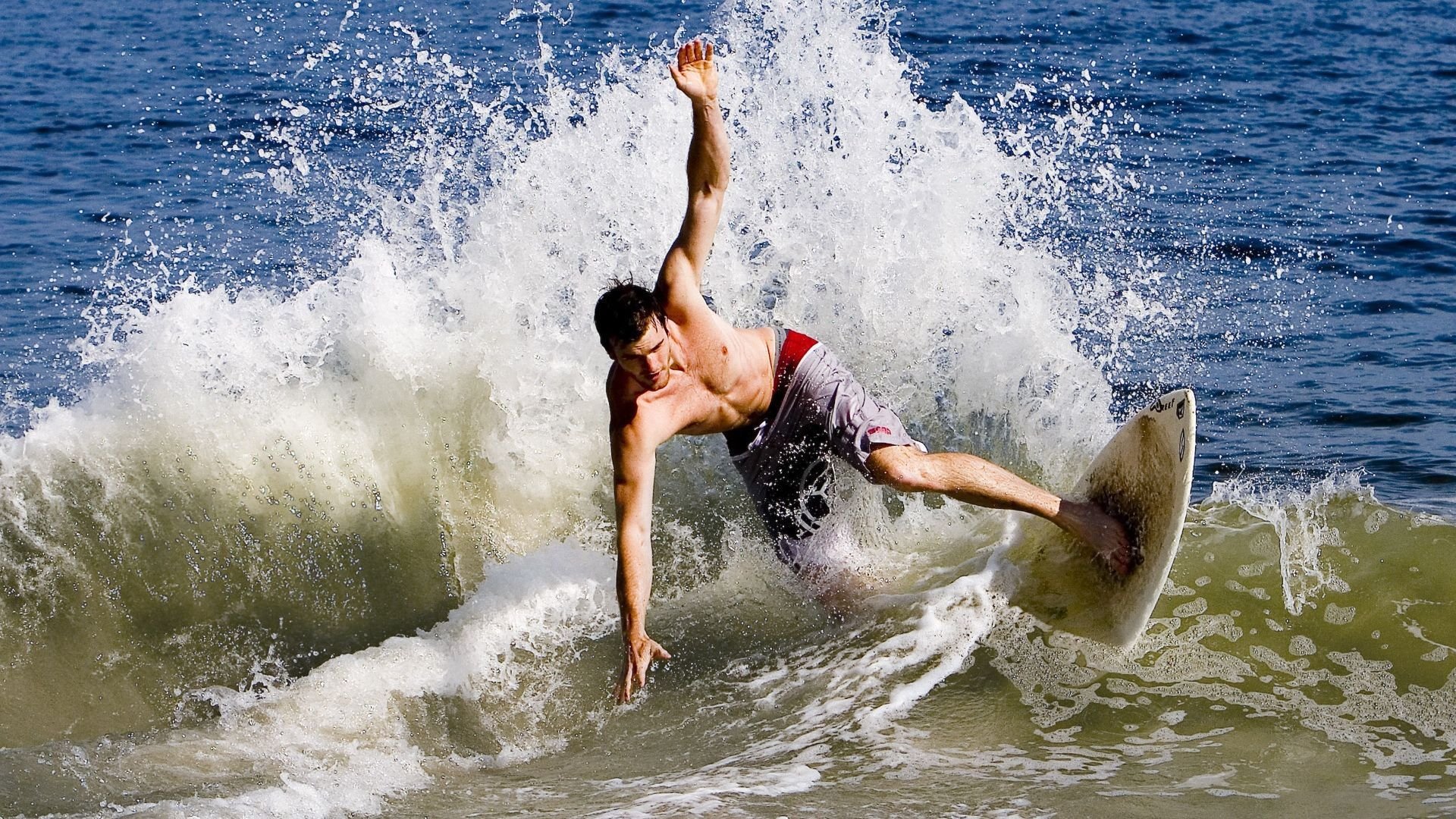 横扫背后,雄鹿的团队统治力与杰伦·格林的个人宣言